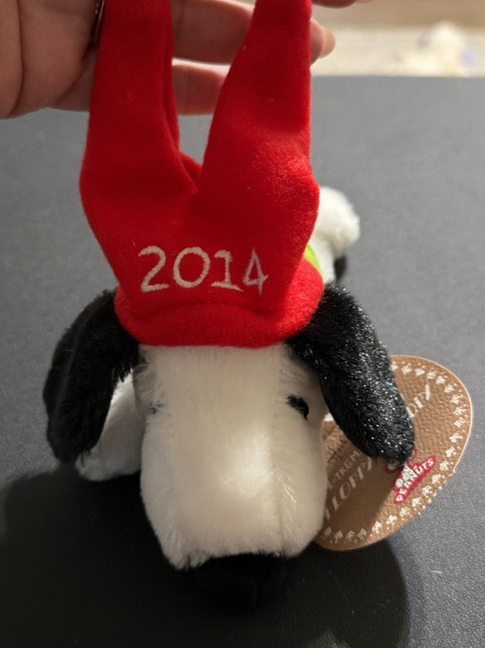 NWT Hallmark Peanuts X-Tremely Merry Floppy Snoopy 2014 Plush Stuffed Toy 8" NWT